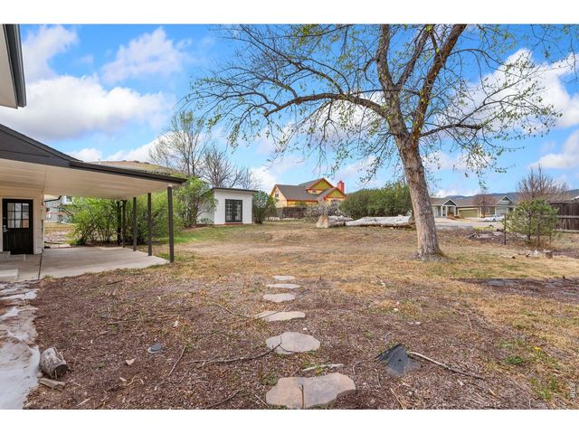 537 Crestmore Pl, Fort Collins, CO 80521