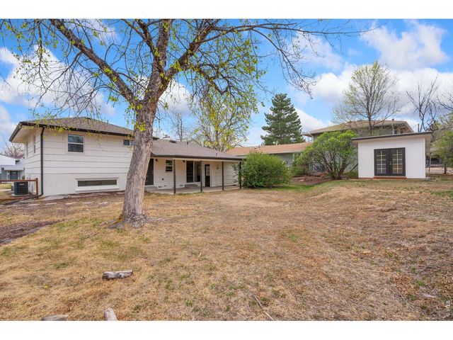 537 Crestmore Pl, Fort Collins, CO 80521