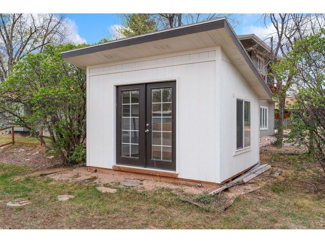 537 Crestmore Pl, Fort Collins, CO 80521