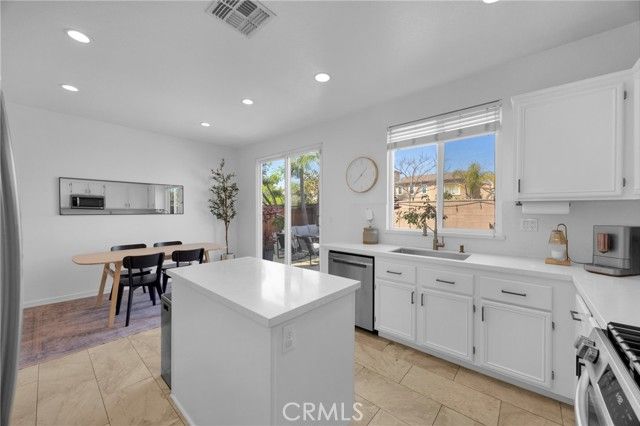 271 W Sparkleberry, Orange, CA 92865