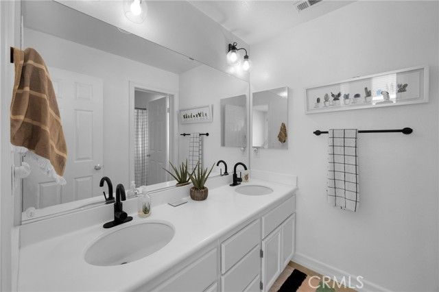 271 W Sparkleberry, Orange, CA 92865