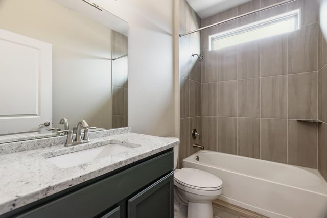 4525 Olivia Drive NE, Rio Rancho, NM 87144