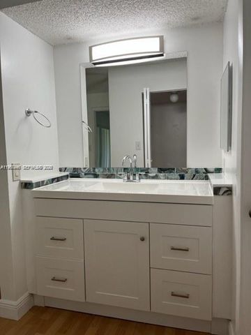 14020 SW 90th Terrace 14020, Miami, FL 33186