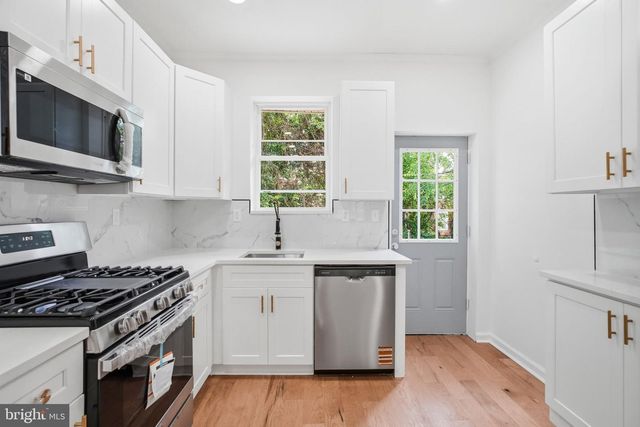 6332 LIMEKILN PIKE, Philadelphia, PA 19138