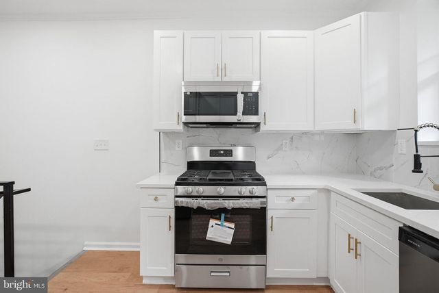 6332 LIMEKILN PIKE, Philadelphia, PA 19138