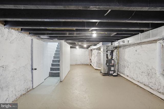 6332 LIMEKILN PIKE, Philadelphia, PA 19138