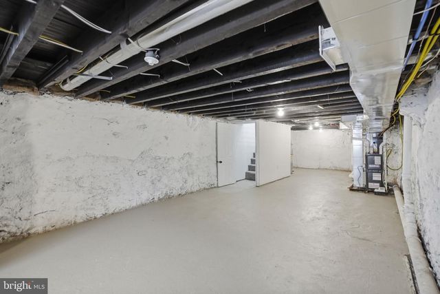6332 LIMEKILN PIKE, Philadelphia, PA 19138