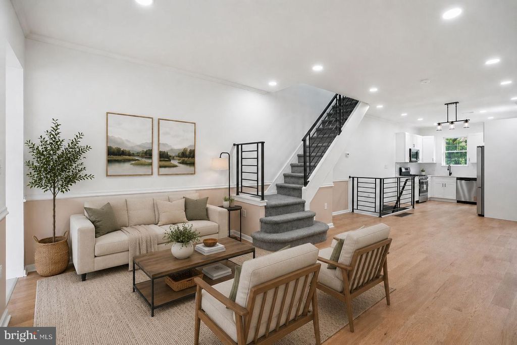 6332 LIMEKILN PIKE, Philadelphia, PA 19138