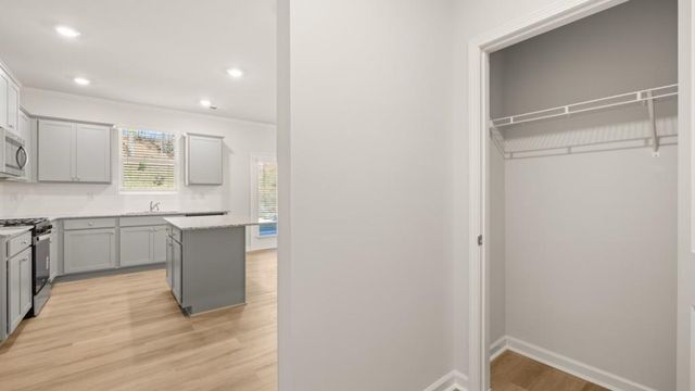 111 Crooked Lake Park, Villa Rica, GA 30180