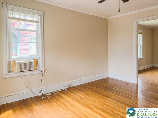 715 Cattell 2, Easton, PA 18042