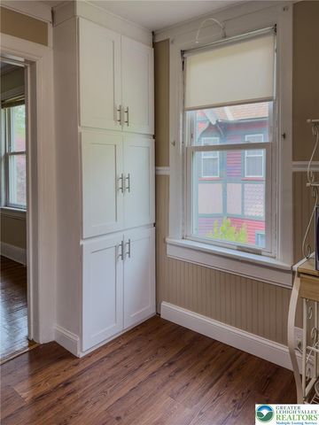 715 Cattell 2, Easton, PA 18042