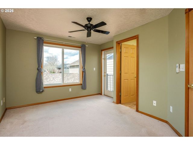 1367 Ne MARKET Dr, Fairview, OR 97024