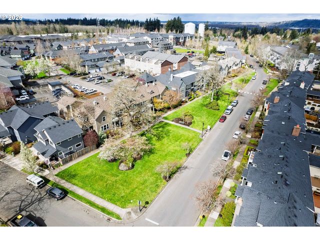 1367 Ne MARKET Dr, Fairview, OR 97024