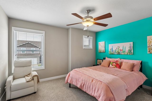 2825 NW Lois Lane, Ankeny, IA 50023