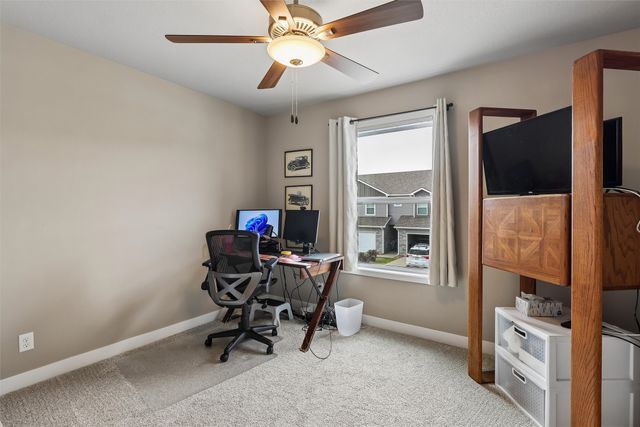 2825 NW Lois Lane, Ankeny, IA 50023