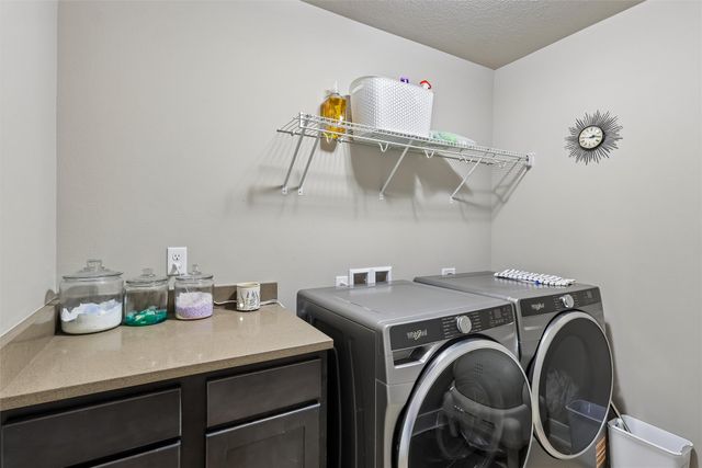 2825 NW Lois Lane, Ankeny, IA 50023
