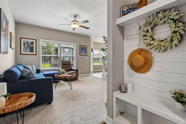 2825 NW Lois Lane, Ankeny, IA 50023