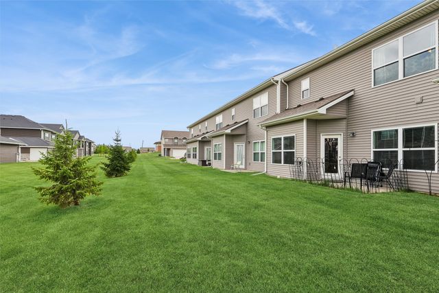 2825 NW Lois Lane, Ankeny, IA 50023
