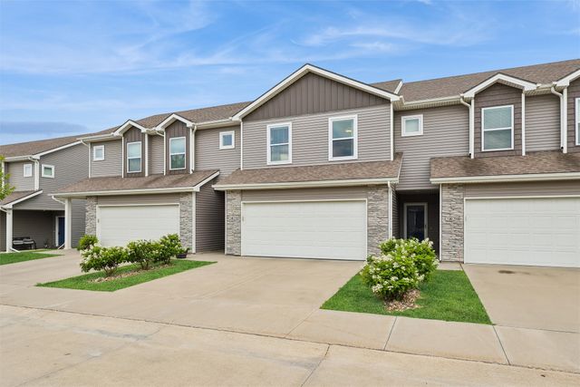 2825 NW Lois Lane, Ankeny, IA 50023