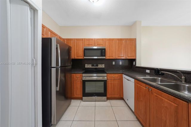 2524 SE 16th Rd 100, Homestead, FL 33035