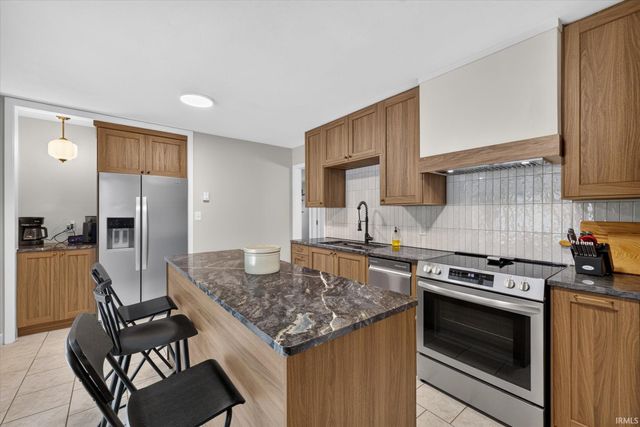 5172 S Indian Valley Drive, Bloomington, IN 47403