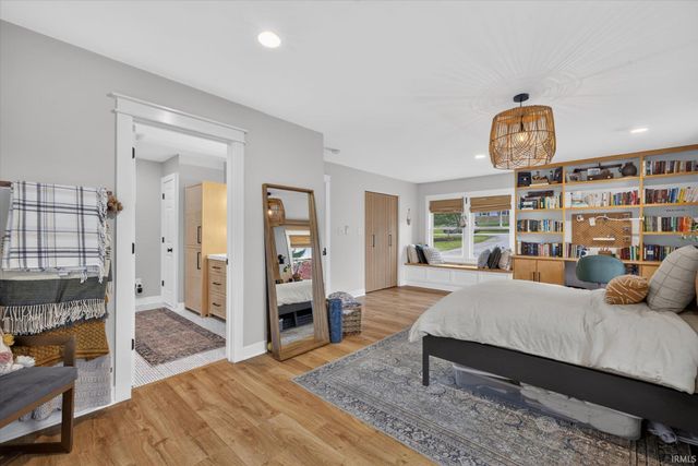 5172 S Indian Valley Drive, Bloomington, IN 47403