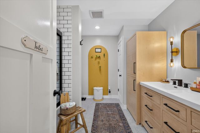 5172 S Indian Valley Drive, Bloomington, IN 47403
