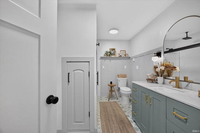 5172 S Indian Valley Drive, Bloomington, IN 47403