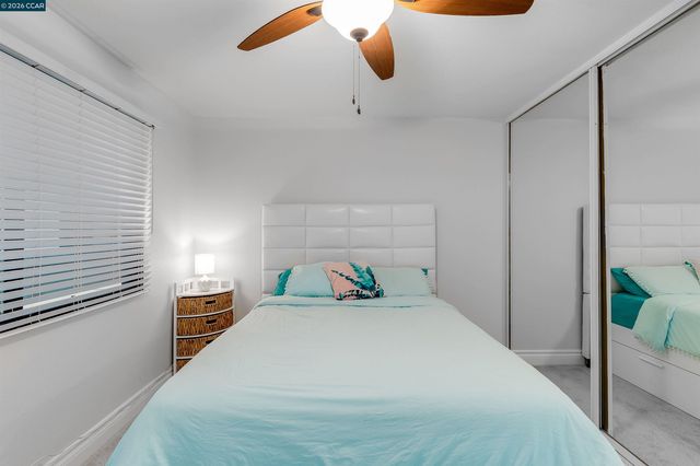 1 Embarcadero W 164, Oakland, CA 94607