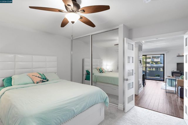 1 Embarcadero W 164, Oakland, CA 94607