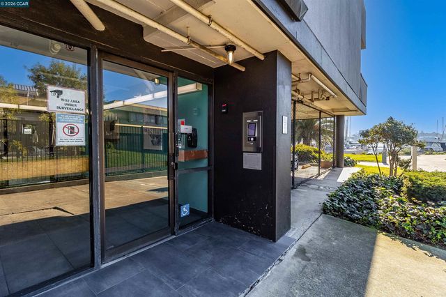 1 Embarcadero W 164, Oakland, CA 94607