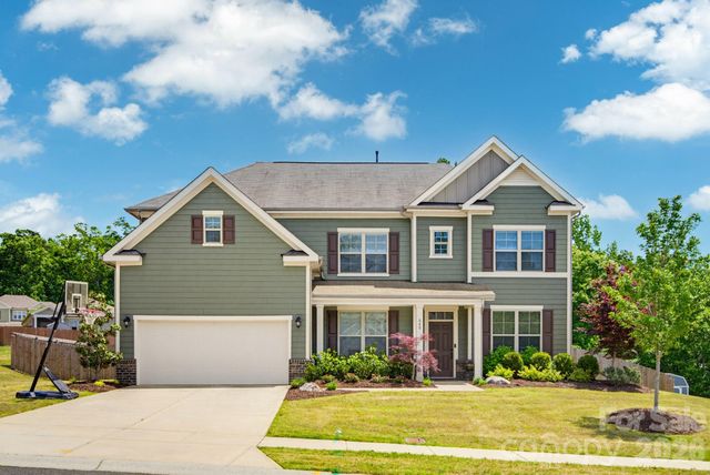 840 Oak Manor Drive SE, Concord, NC 28025