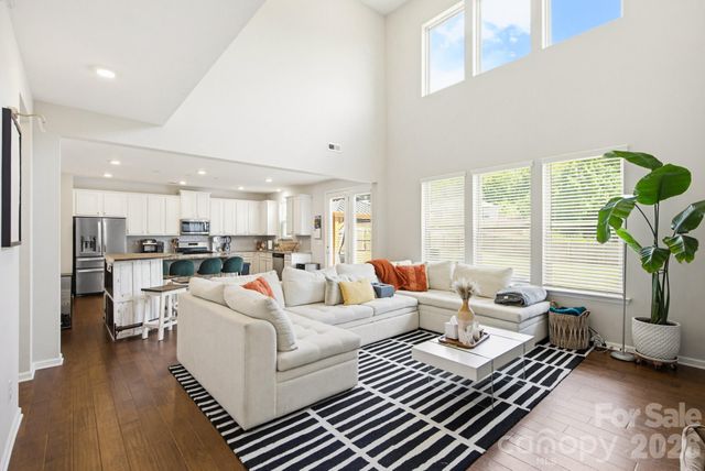 840 Oak Manor Drive SE, Concord, NC 28025