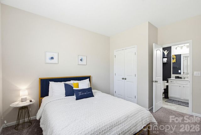 840 Oak Manor Drive SE, Concord, NC 28025