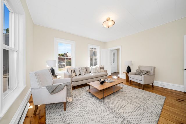 5 Cushing Street, Amesbury, MA 01913