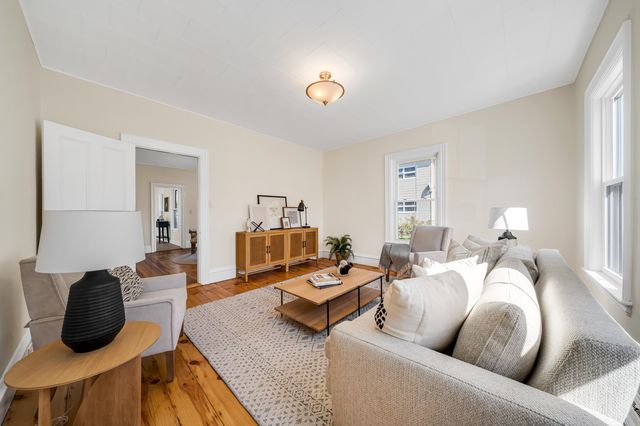 5 Cushing Street, Amesbury, MA 01913