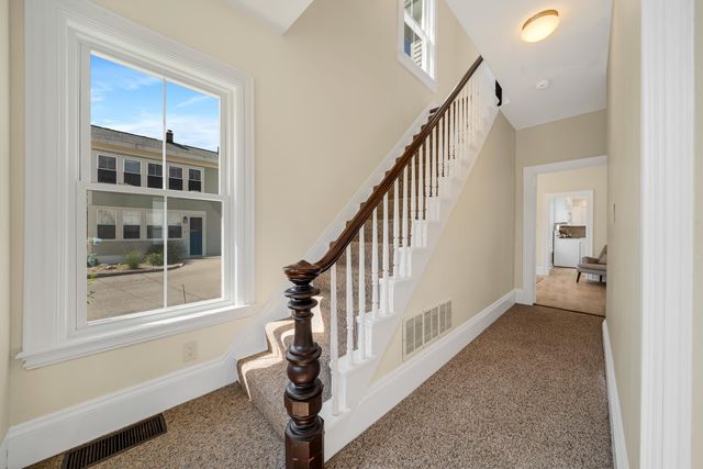 5 Cushing Street, Amesbury, MA 01913