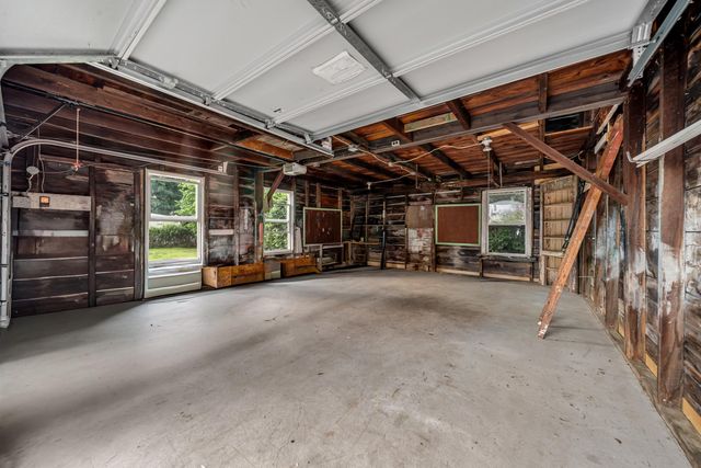 5 Cushing Street, Amesbury, MA 01913
