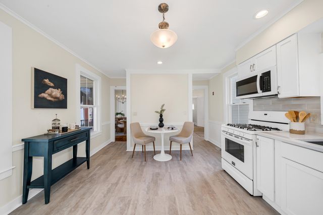 5 Cushing Street, Amesbury, MA 01913