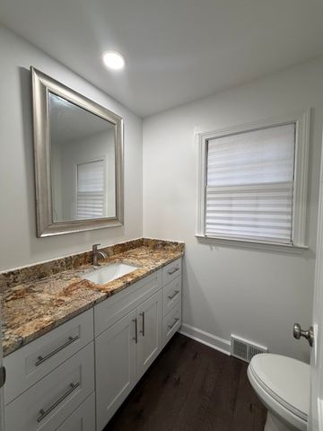 2960 S GERMANTOWN RD, Germantown, TN 38138