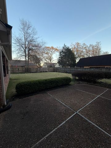 2960 S GERMANTOWN RD, Germantown, TN 38138