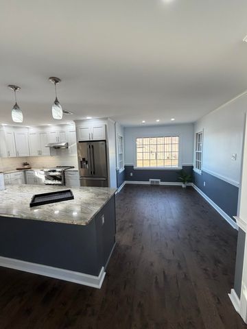 2960 S GERMANTOWN RD, Germantown, TN 38138