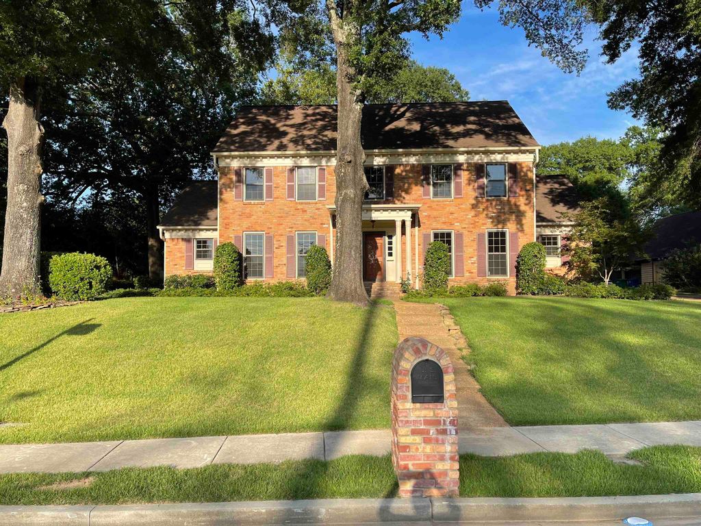 2960 S GERMANTOWN RD, Germantown, TN 38138