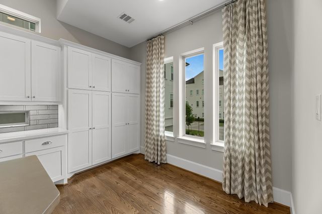 3709 Somerset Commons Lane, Houston, TX 77055