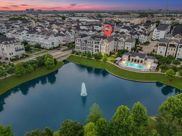 3709 Somerset Commons Lane, Houston, TX 77055