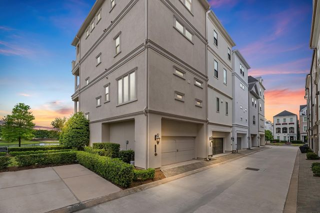 3709 Somerset Commons Lane, Houston, TX 77055