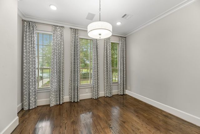 3709 Somerset Commons Lane, Houston, TX 77055