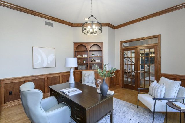 W305N2808 Foxwood COURT, Pewaukee, WI 53072