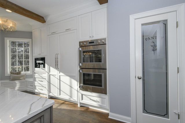 W305N2808 Foxwood COURT, Pewaukee, WI 53072