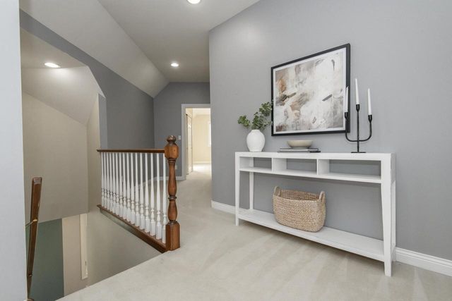 W305N2808 Foxwood COURT, Pewaukee, WI 53072